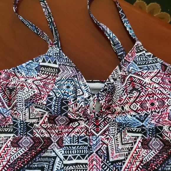 NWOT. A-Line tankini top, briefs, and shorts set - Picture 2 of 8